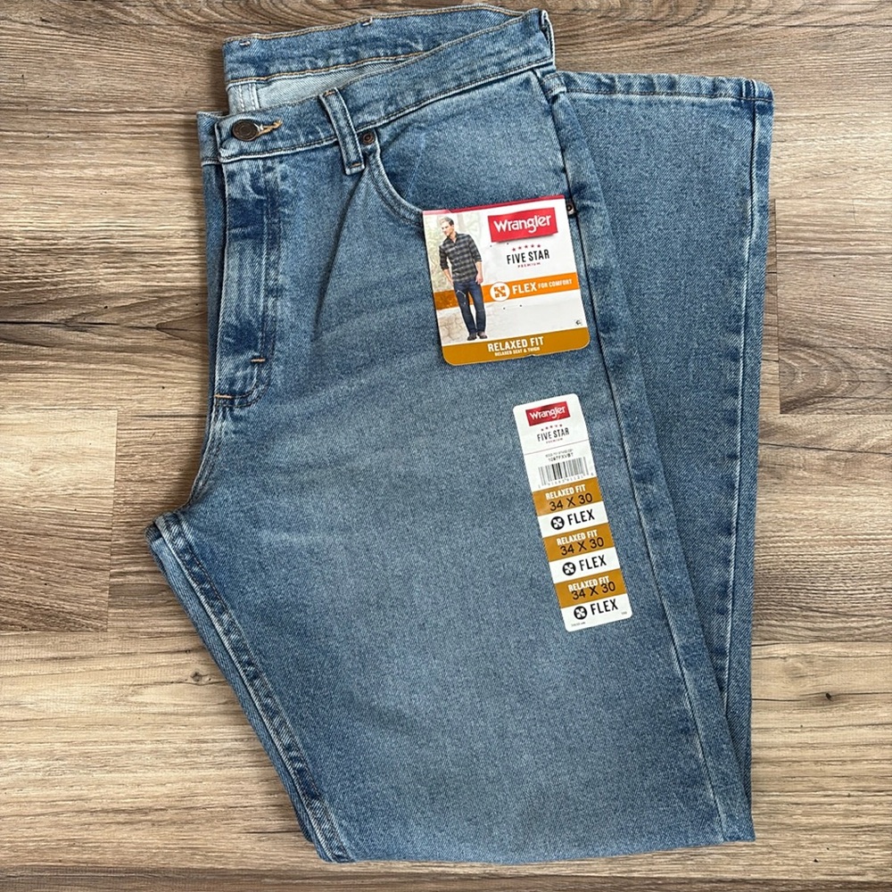 Wrangler Light Blue Relaxed Fit Denim Jeans Waist 34x30 Waist 34 New
